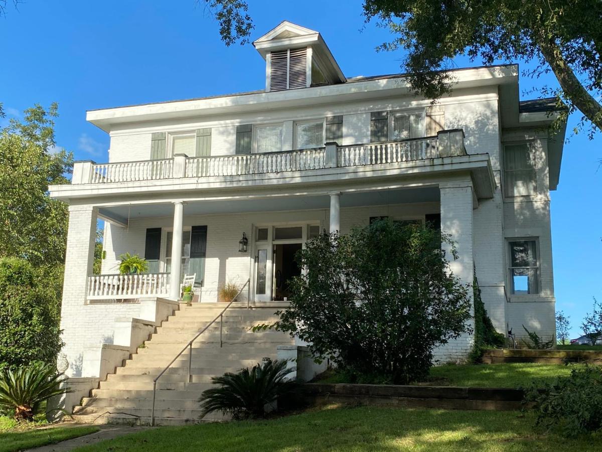The King's Daughters On The Bluff Overlooking The Mighty Mississippi Couette-café Natchez