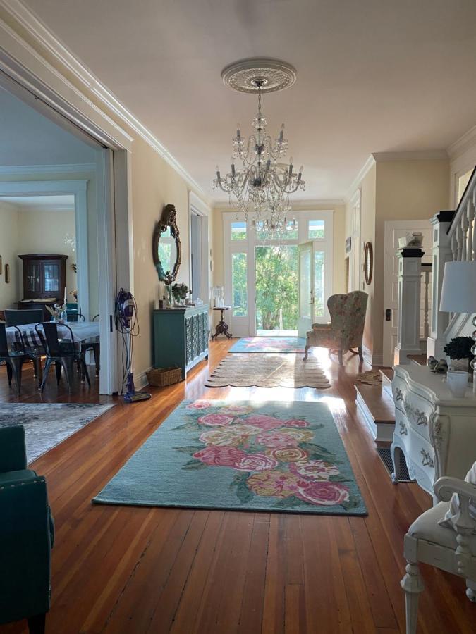 The King's Daughters On The Bluff Overlooking The Mighty Mississippi Bed and breakfast Natchez